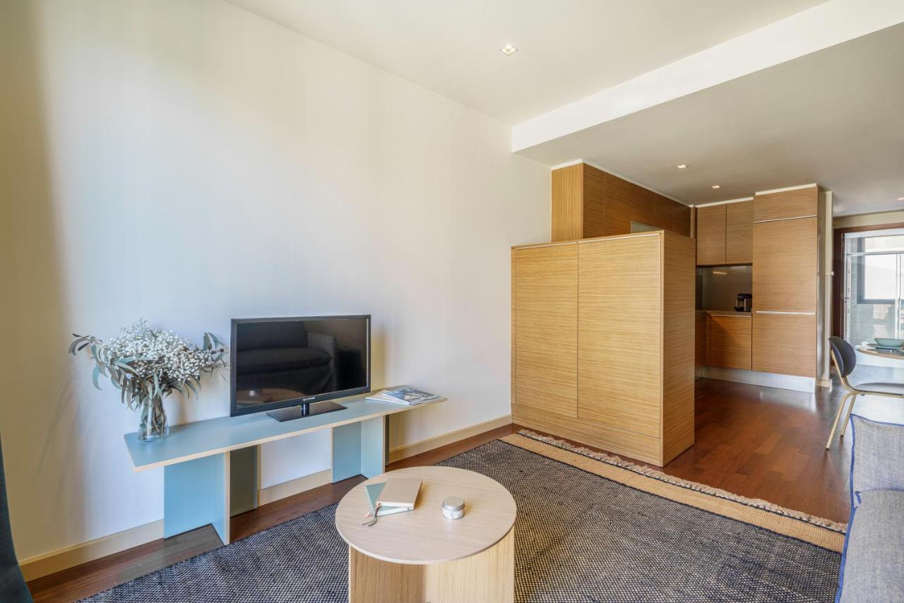 Aspasios Diagonal Art Apartments Barcelona Exterior photo